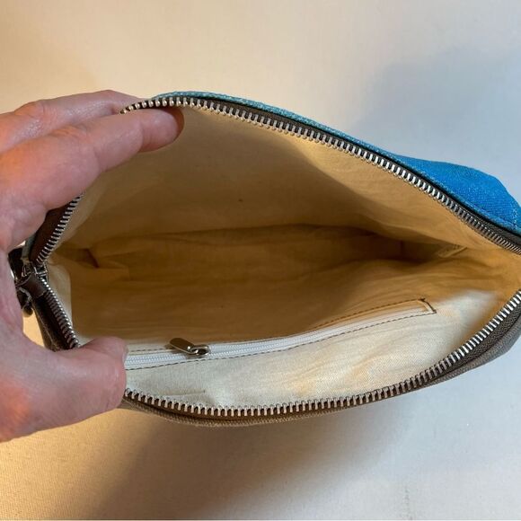 To travel is to live travel literary quote bag ocean scene pouch two's company - Picture 4 of 9